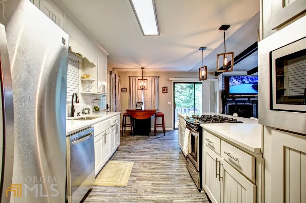 83 Kathryn DR Marietta, GA 30066