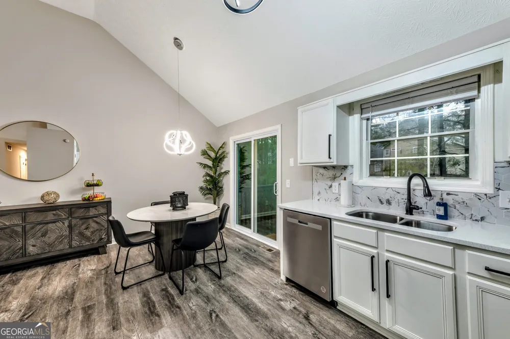 3959 Morning Dew CT Powder Springs, GA 30127