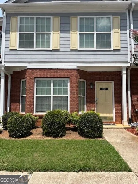 2537 Walden Lake DR