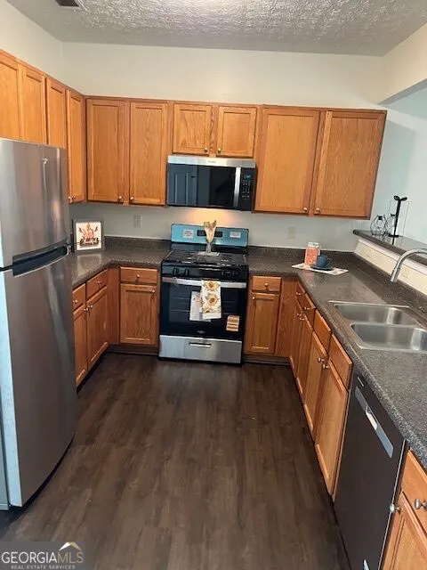 2537 Walden Lake DR Decatur, GA 30035
