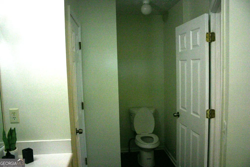 2537 Walden Lake DR Decatur, GA 30035