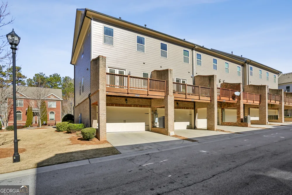7395 Glisten AVE Sandy Springs, GA 30328