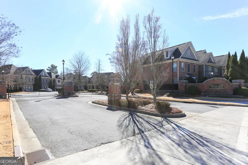 7395 Glisten AVE Sandy Springs, GA 30328