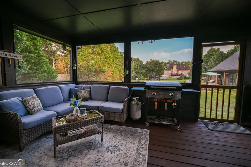 1940 Harvest WAY Loganville, GA 30052
