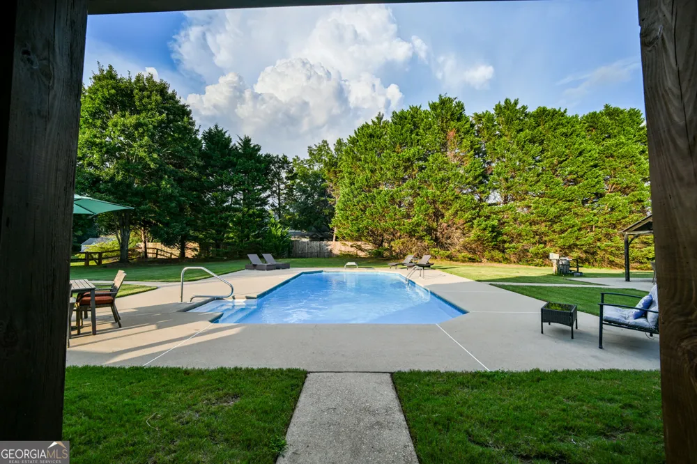 1940 Harvest WAY Loganville, GA 30052