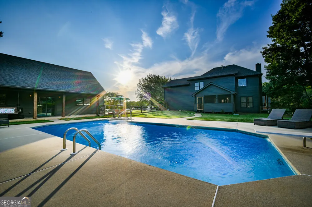 1940 Harvest WAY Loganville, GA 30052