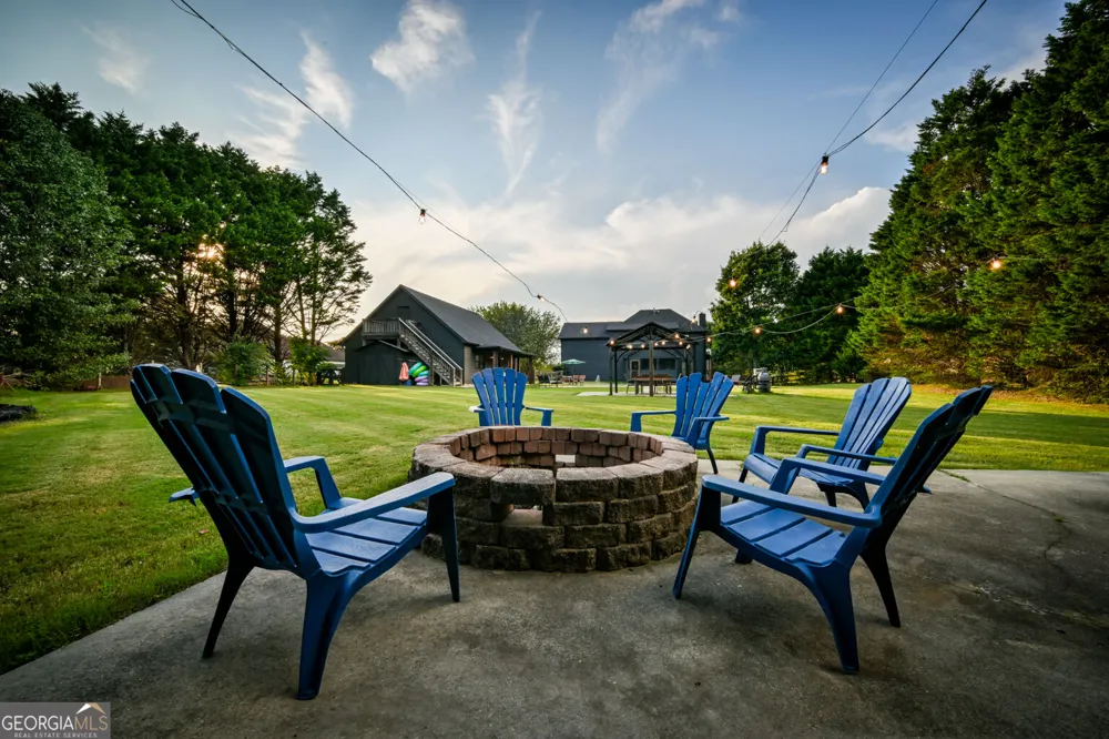 1940 Harvest WAY Loganville, GA 30052