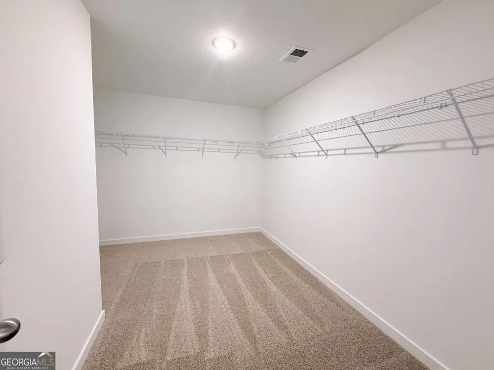 7 Purackal LN Statham, GA 30666