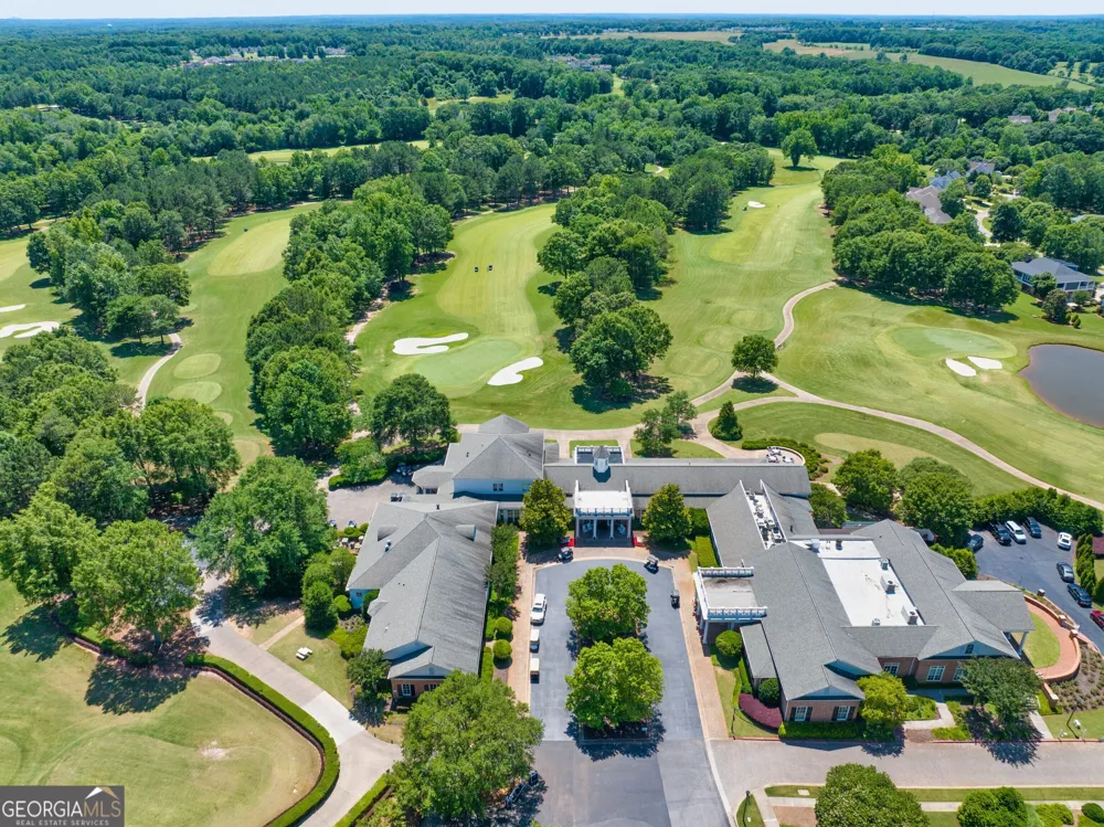 7 Purackal LN Statham, GA 30666