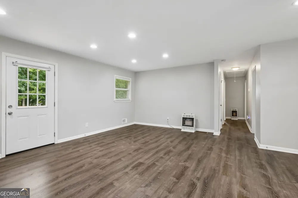 1331 Owen CIR Buford, GA 30518