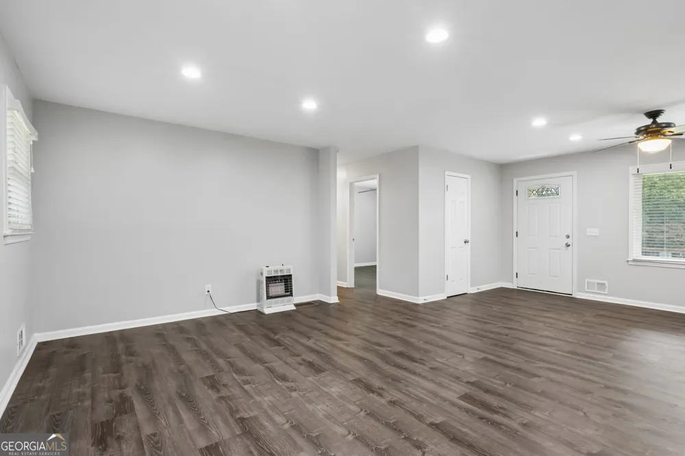 1331 Owen CIR Buford, GA 30518