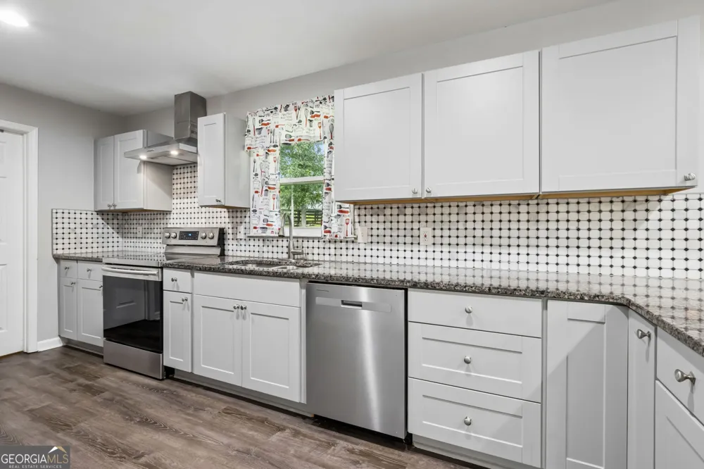 1331 Owen CIR Buford, GA 30518