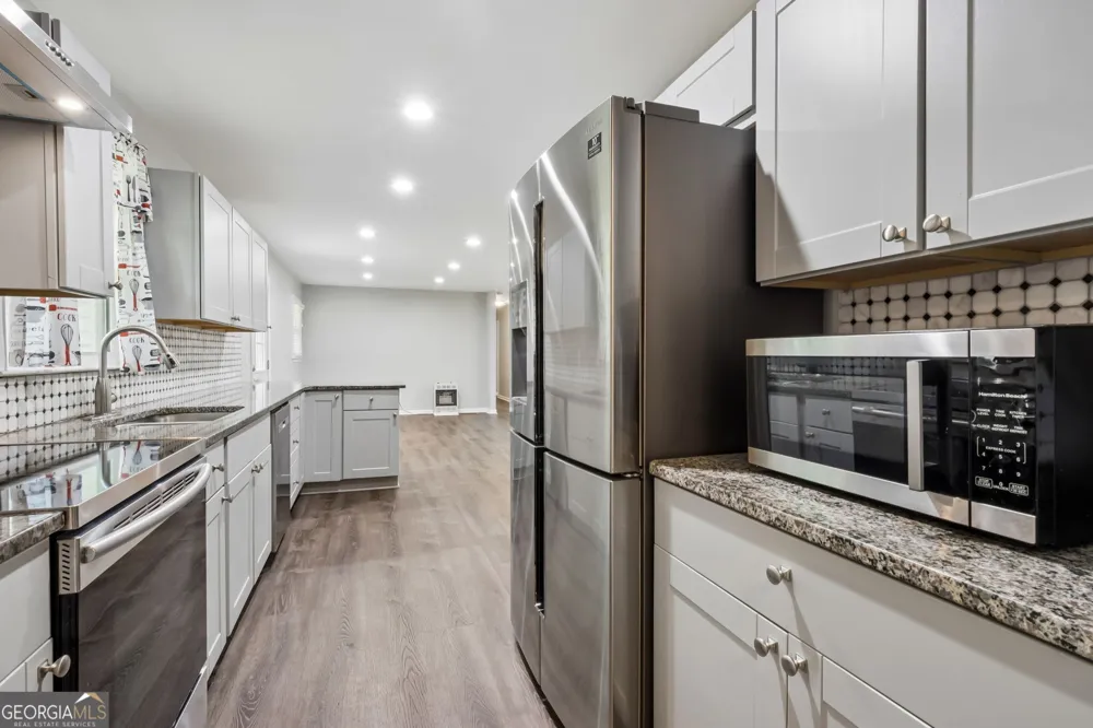 1331 Owen CIR Buford, GA 30518