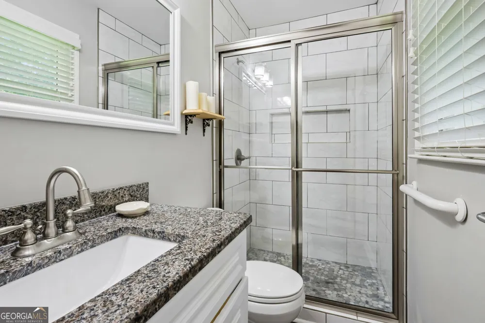 1331 Owen CIR Buford, GA 30518