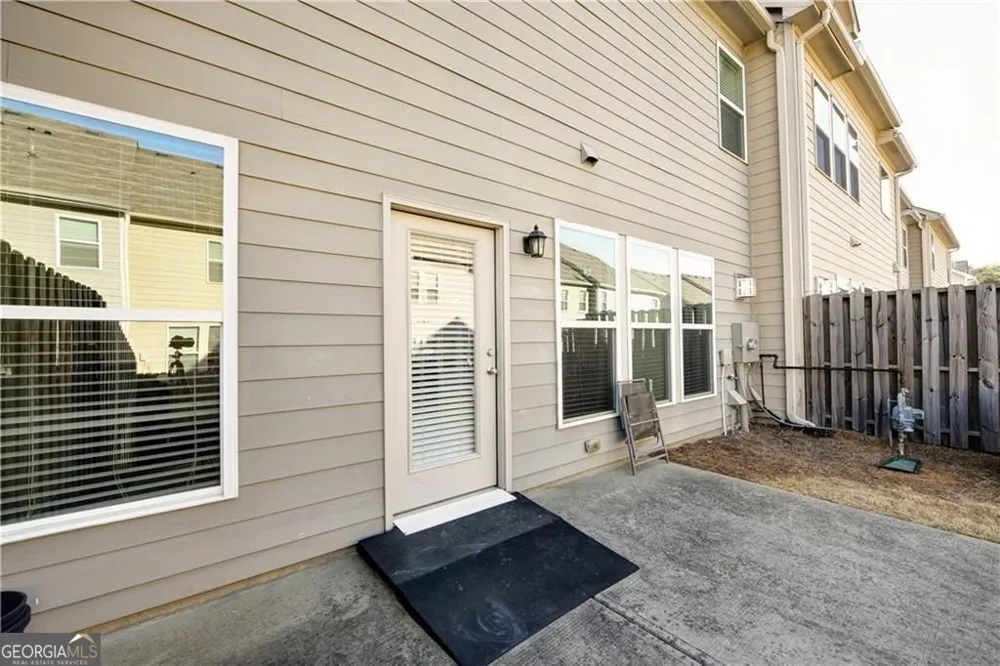 1226 Fischer TRCE Cumming, GA 30041