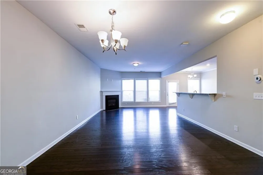 1226 Fischer TRCE Cumming, GA 30041