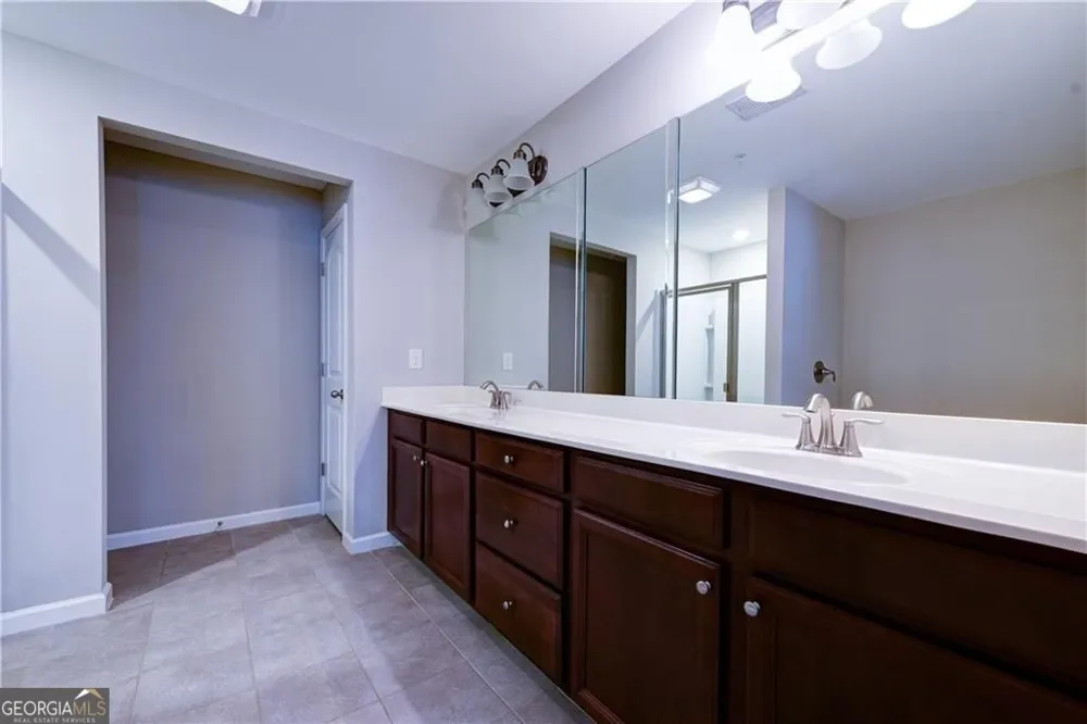 1226 Fischer TRCE Cumming, GA 30041