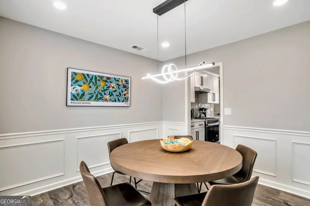 8008 Clearview CIR Riverdale, GA 30296