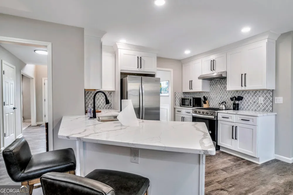 8008 Clearview CIR Riverdale, GA 30296