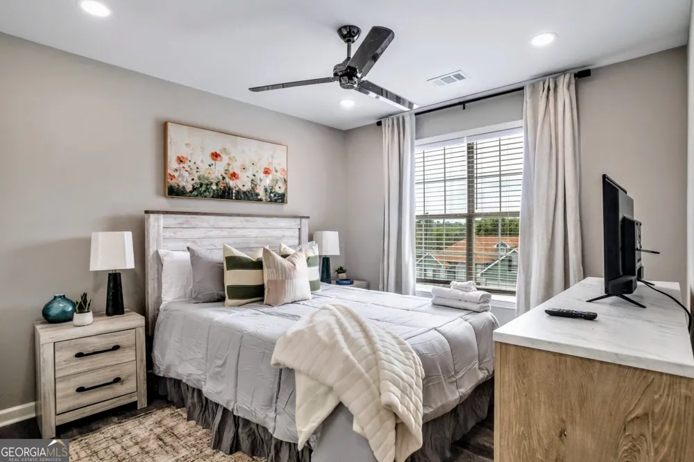 8008 Clearview CIR Riverdale, GA 30296