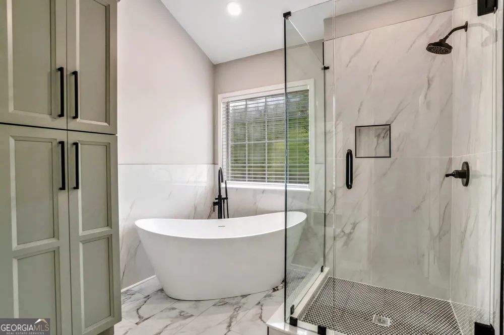8008 Clearview CIR Riverdale, GA 30296