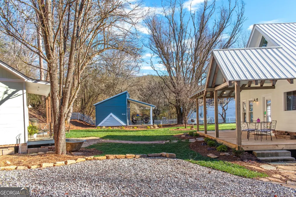 8679 Lakewood HWY Mineral Bluff, GA 30559