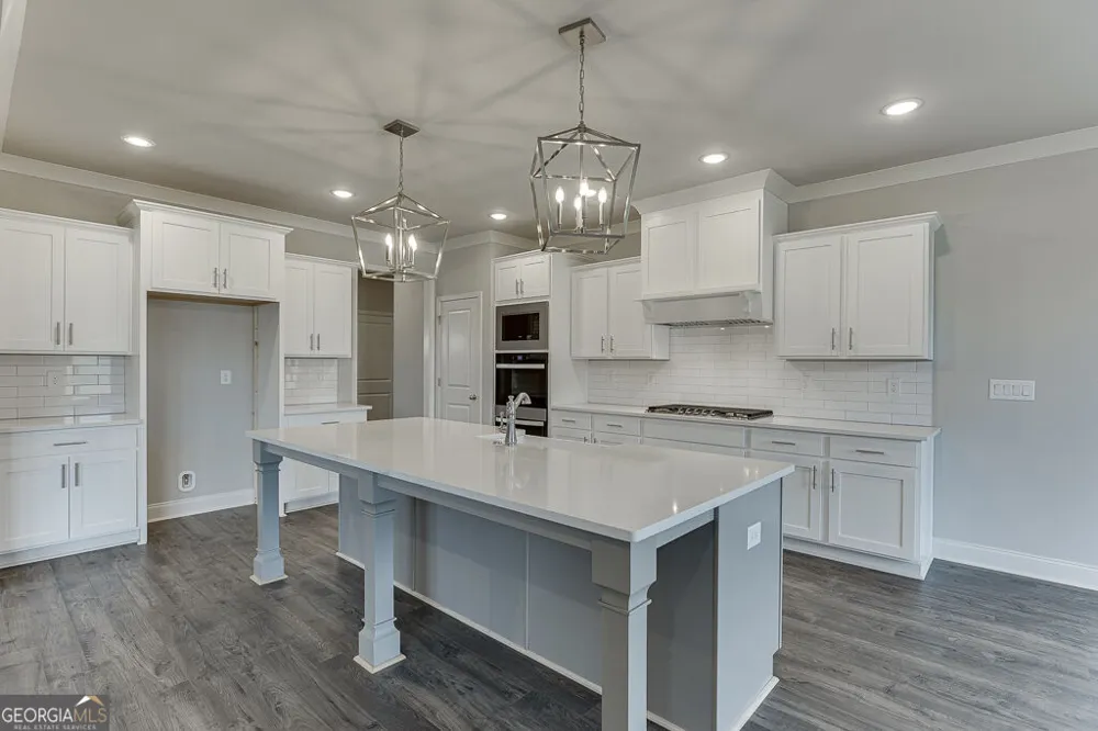 8935 Claude Martin DR Gainesville, GA 30506