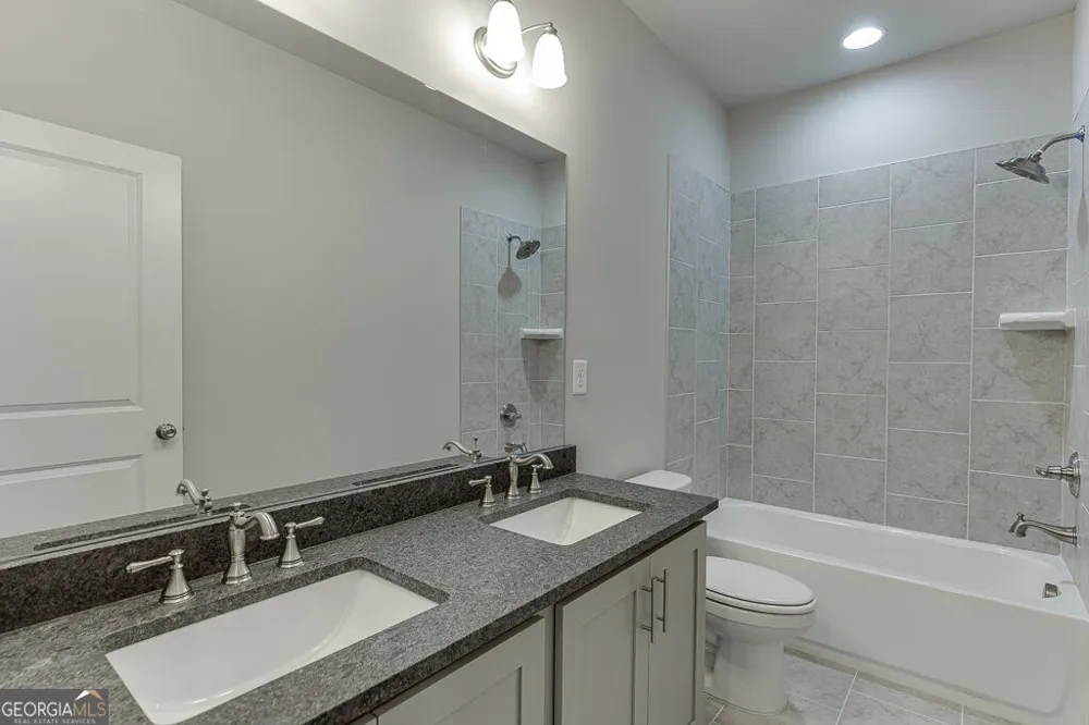 8935 Claude Martin DR Gainesville, GA 30506