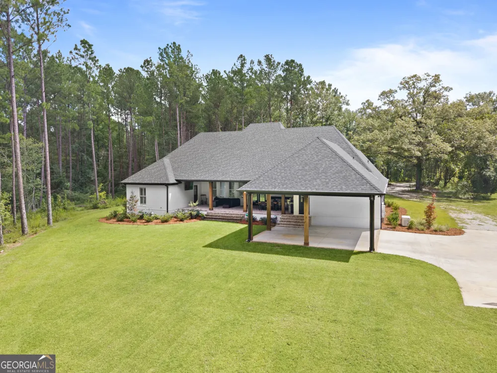 2200 Banks Dairy RD Portal, GA 30450