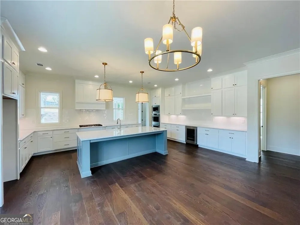 212 Suwanee AVE Suwanee, GA 30024