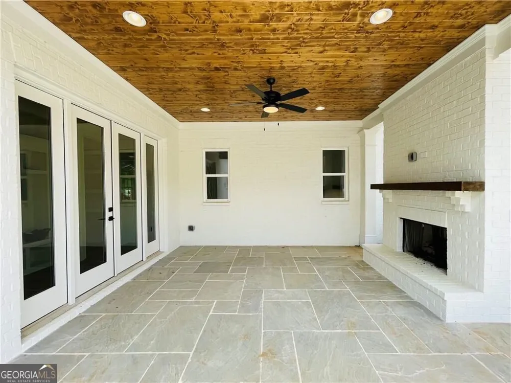 212 Suwanee AVE Suwanee, GA 30024