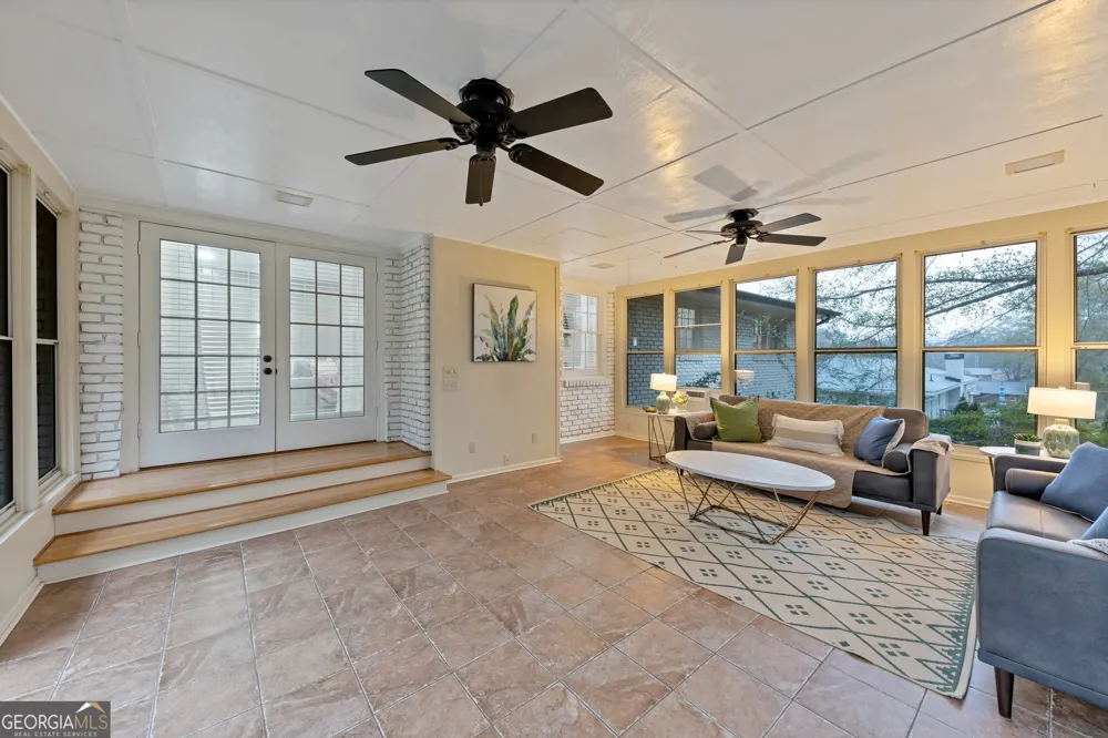 2984 Blackberry LN Marietta, GA 30068