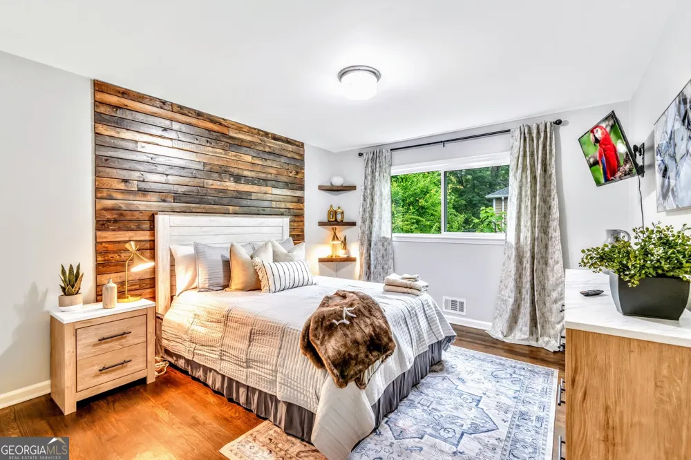 1897 Mount Vernon RD Dunwoody, GA 30338