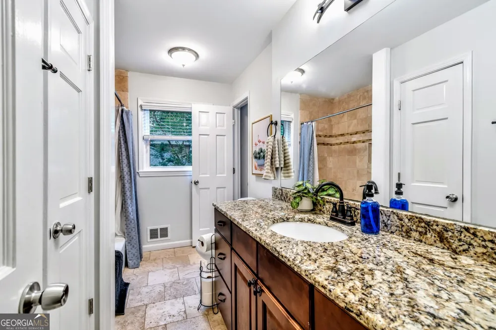 1897 Mount Vernon RD Dunwoody, GA 30338