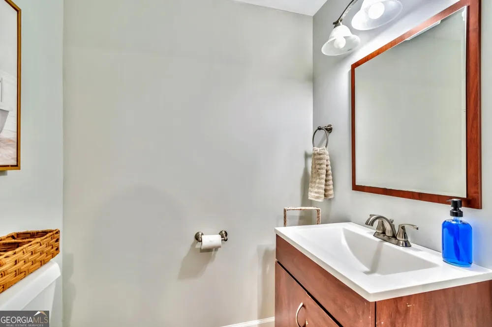 1897 Mount Vernon RD Dunwoody, GA 30338