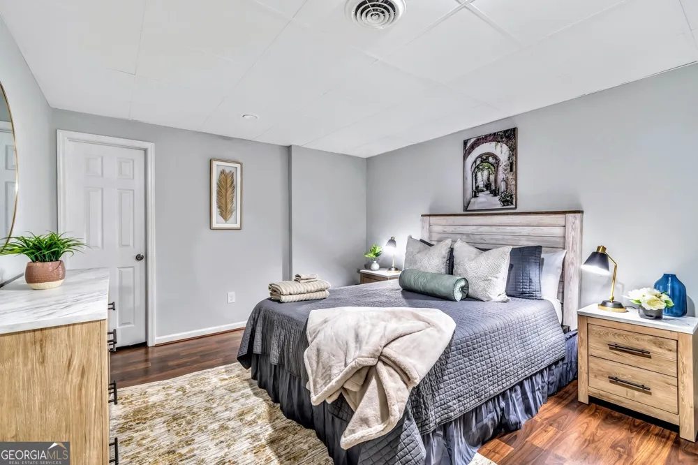 1897 Mount Vernon RD Dunwoody, GA 30338