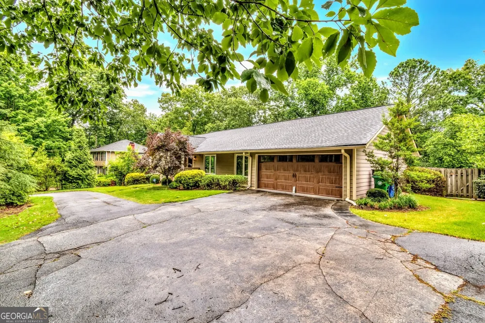 1897 Mount Vernon RD Dunwoody, GA 30338