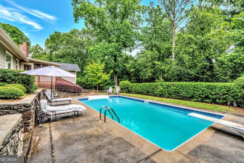 1897 Mount Vernon RD Dunwoody, GA 30338