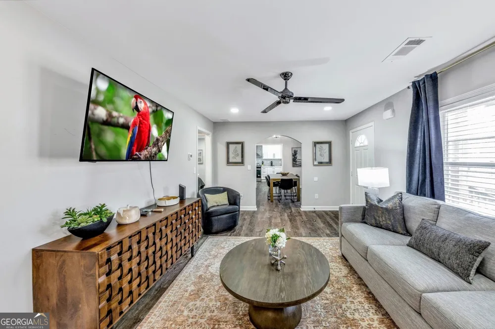 6230 Love ST Austell, GA 30168