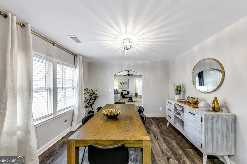 6230 Love ST Austell, GA 30168