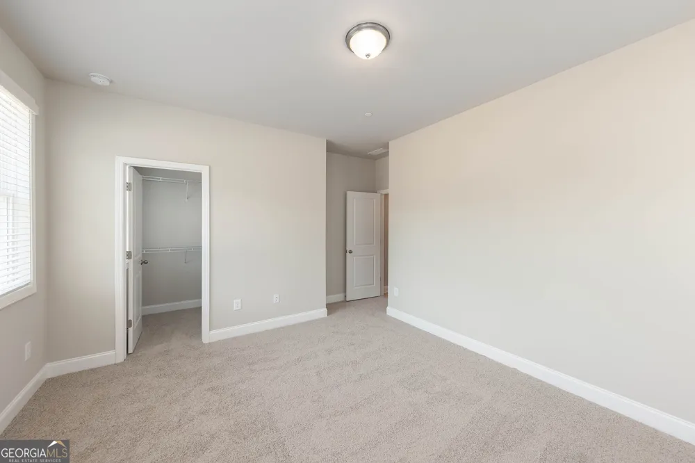 5635 Meadowstone Walk Kennesaw, GA 30152