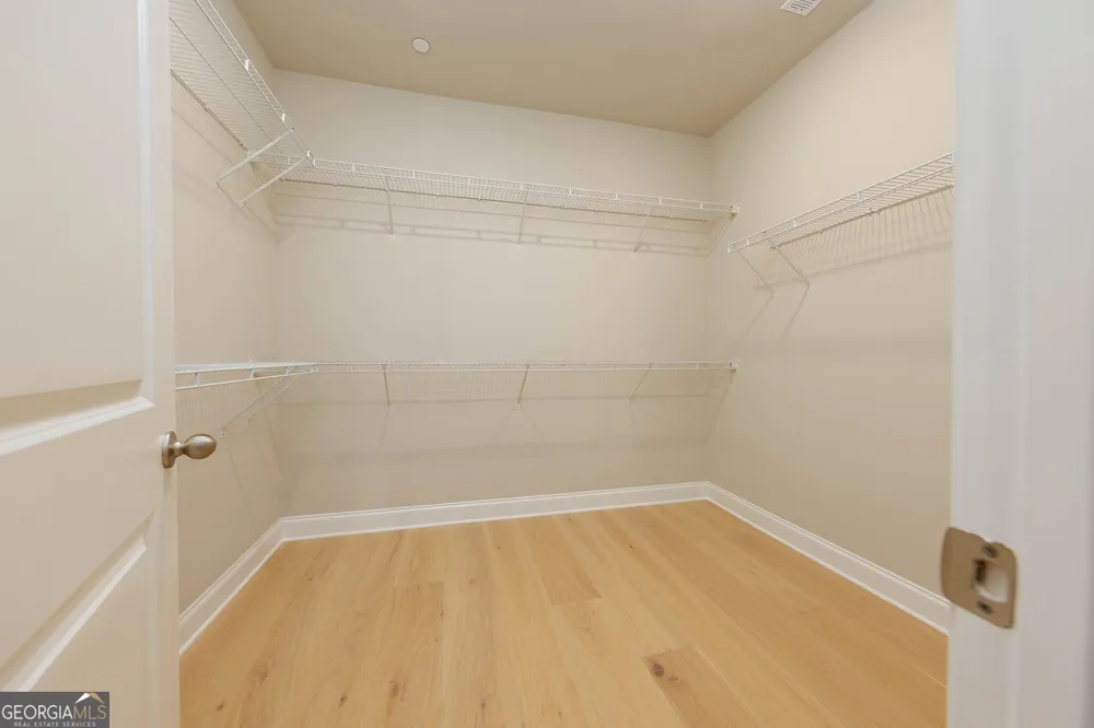 5635 Meadowstone Walk Kennesaw, GA 30152