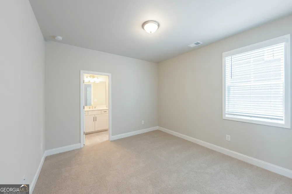 5635 Meadowstone Walk Kennesaw, GA 30152