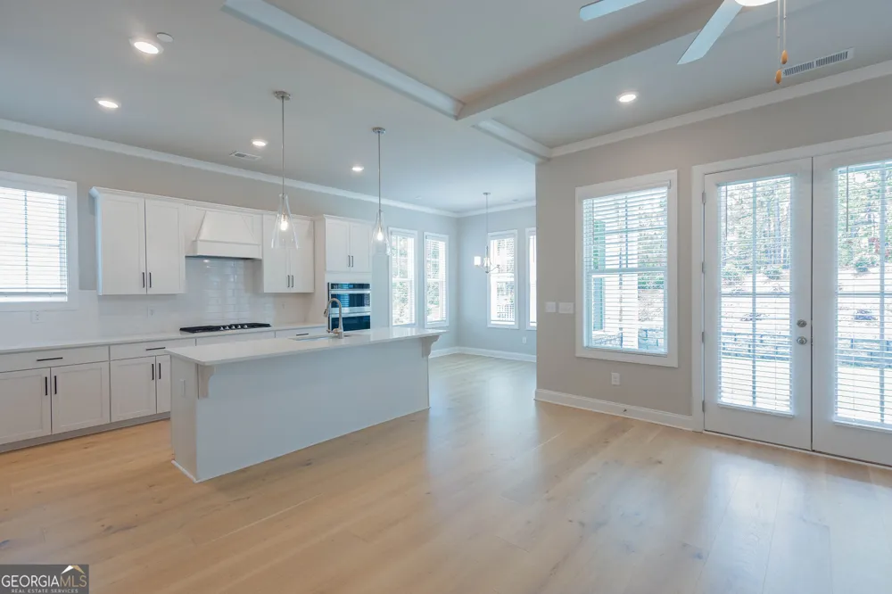 5635 Meadowstone Walk Kennesaw, GA 30152