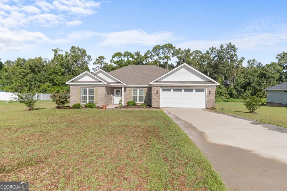 221 Fallen Leaf DR Brooklet, GA 30415