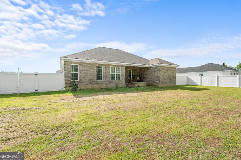221 Fallen Leaf DR Brooklet, GA 30415