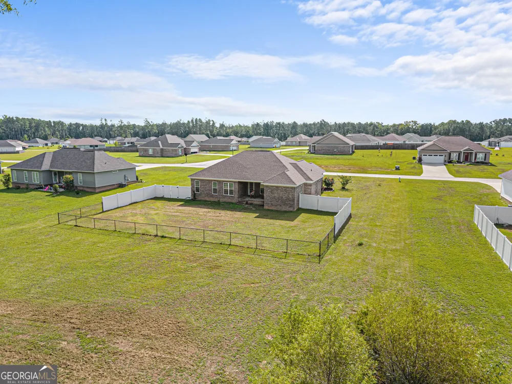 221 Fallen Leaf DR Brooklet, GA 30415