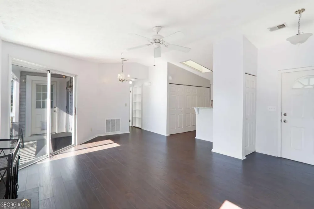 1483 Keys Crossing DR NE Brookhaven, GA 30319