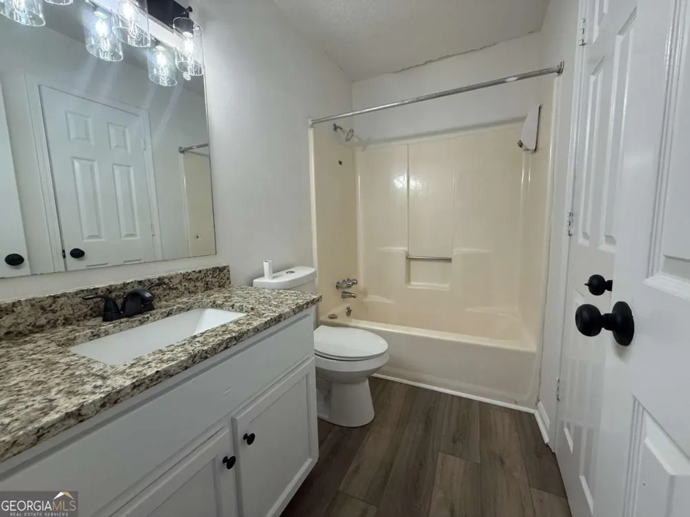 291 W Johnson ST Hartwell, GA 30643