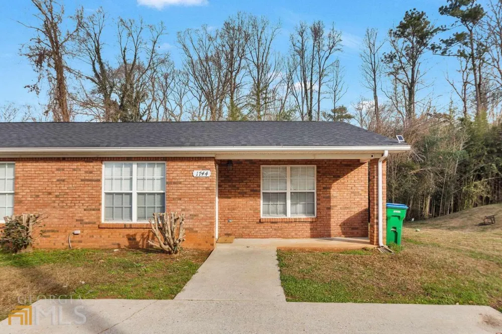 1744 Spring RD Austell, GA 30106